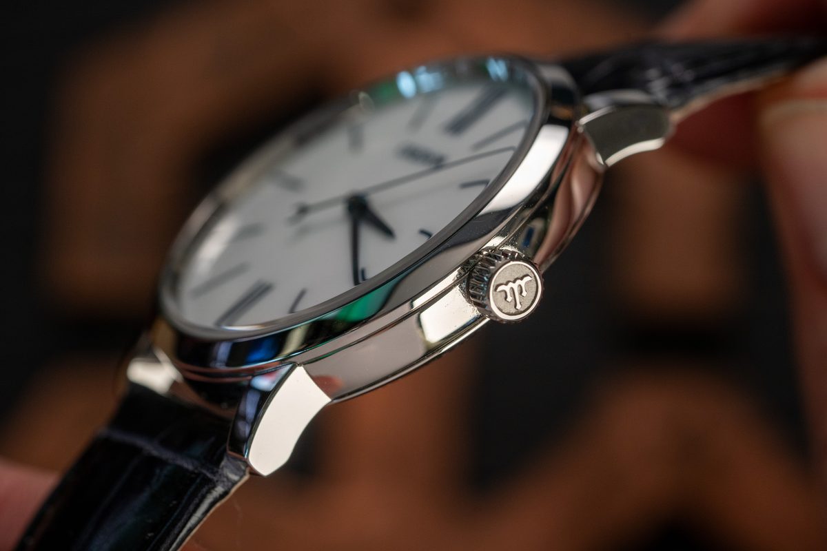 Zaratsu polishing technique applied to vintage Grand Seiko case