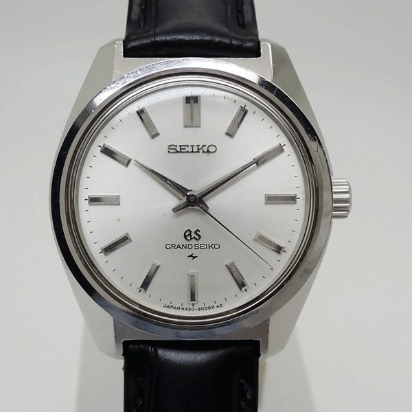 Vintage Grand Seiko dial showing zaratsu polishing and Grammar of Design details